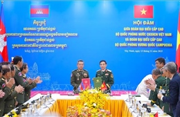 Hội đàm Bộ trưởng quốc phòng Việt Nam - Campuchia