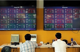 Ngân hàng bứt phá, dẫn dắt thị trường giữ vững đà tăng