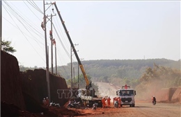 Di dời tạm thời đường điện sau phản ánh của Thông tấn xã Việt Nam