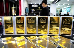 Giá vàng áp sát ngưỡng 4.500 USD/ounce, giá bạc phá mốc 70 USD/ounce