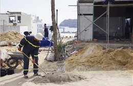 Xung kích đẩy nhanh tiến độ xây nhà tặng hộ dân vùng thiên tai