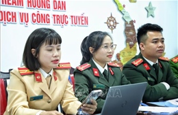 Hơn 10.000 lượt người tham gia buổi livestream hướng dẫn thủ tục hành chính