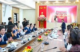 Lần đầu tiên âm nhạc, ánh sáng, công nghệ và di sản cùng kể chuyện