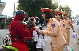 Trạm dừng chân nghĩa tình 'tiếp sức' người dân trên nhiều tuyến đường quốc lộ, tỉnh lộ
