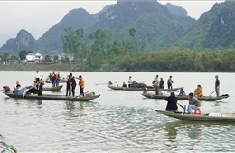 Tìm thấy 1 nạn nhân mất tích trong vụ lật thuyền trên sông Gianh