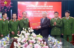Phó Thủ tướng Thường trực chúc Tết cán bộ, chiến sĩ Cục Cảnh sát điều tra tội phạm về tham nhũng, kinh tế, buôn lậu