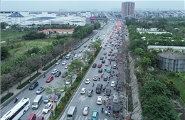 Hà Nội: Cửa ngõ phía Đông 'dễ thở' chiều tối mùng 6 Tết