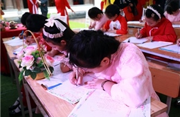 Nét đẹp lễ khai bút trên quê hương Trạng nguyên nhỏ tuổi nhất lịch sử