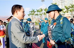 Nhiều cử nhân, đảng viên trẻ tình nguyện nhập ngũ