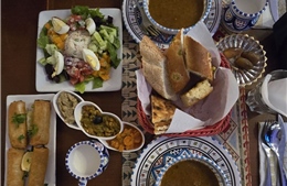 Sắc màu cuộc sống: Ấm áp lễ xả chay Ramadan tại Algeria