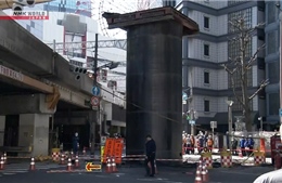 Nhật Bản điều tra sự cố ống thép khổng lồ trồi 13m khỏi mặt đường