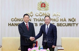 Đoàn đại biểu cấp cao Bộ Công an Lào thăm và làm việc với Công an thành phố Hà Nội