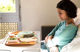 Giải mã cơ chế chán ăn khi ốm
