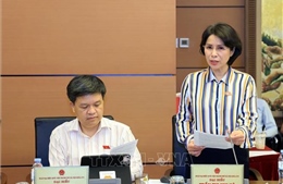 Đảm bảo công tác y tế, an toàn thực phẩm và môi trường trong phát triển kinh tế - xã hội