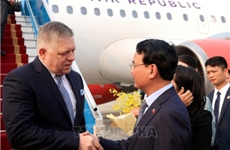  Thủ tướng Slovakia Robert Fico bắt đầu thăm chính thức Việt Nam