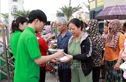 Những bữa cơm 0 đồng: Khi lòng tốt được 'tiếp lửa'