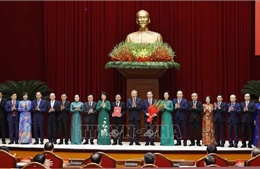 Hội nghị công bố Quyết định của Bộ Chính trị về công tác cán bộ