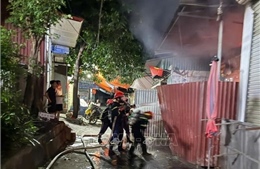 Hai người chết trong vụ cháy nhà ở kết hợp sản xuất bánh mỳ tại Sơn La