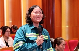 Cử tri kiến nghị có giải pháp cụ thể chăm lo cho công nhân, người lao động