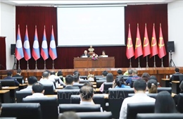 Việt Nam - Lào thúc đẩy kết nối thương mại và vận tải