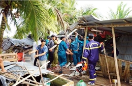 Mưa kèm dông lốc, sét gây nhiều thiệt hại tại các địa phương