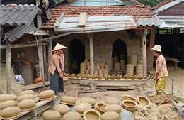Làng nghề truyền thống trăm năm gia tăng trải nghiệm để thu hút du khách