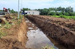 Đồng Tháp ngăn chặn đào đất trái phép trong phạm vi Dự án Đường tỉnh 878