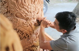 Làng nghề trăm tuổi tìm sức sống mới từ đổi mới và truyền thống