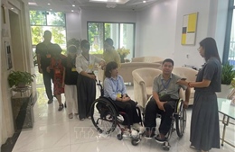 Thay đổi cách nhìn về người khuyết tật từ ngôn từ và góc máy