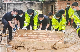 Quảng Tây (Trung Quốc) tập trung khắc phục hậu quả thiên tai sau bão