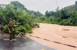 Mưa to, ngập cục bộ một số nơi ở Quảng Ninh do ảnh hưởng bão số 4