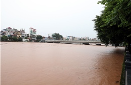 Lạng Sơn: Khẩn trương di dời dân, tài sản khi lũ sông Kỳ Cùng dâng cao