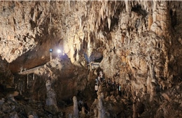 Khám phá động Thần tiên huyền diệu