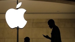 Doanh số sụt giảm, Apple tính hạ giá iPhone?