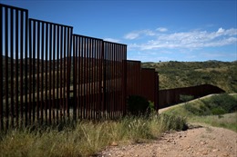 Gái điếm, gián điệp, giao tranh: Lịch sử rắc rối tại biên giới Mỹ-Mexico