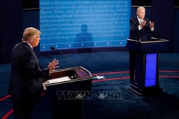 Cuộc tranh luận đầu tiên: Màn &#39;so găng&#39; căng thẳng Trump-Biden 
