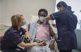 Diễn biến COVID-19 tới 6h sáng 28/12: Thế giới vượt 81 triệu ca bệnh; EU bắt đầu tiêm chủng đại trà