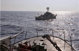 Tàu chiến Iran xuyên Đại Tây Dương, tại sao Mỹ chỉ &#39;khoanh tay đứng nhìn&#39;?