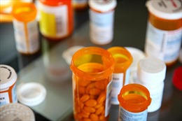 Các ‘ông lớn’ dược phẩm Mỹ chi tới 263 triệu USD ngăn quốc hội giảm giá thuốc