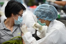 COVID-19 tại ASEAN hết 9/12: Lào có trên 1.000 ca mắc mới 3 ngày liền; Singapore thu phí bệnh nhân không tiêm vaccine