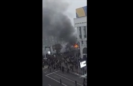 Video Phủ tổng thống Kazakhstan ở thành phố Altamy bốc cháy
