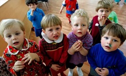 Nghị sĩ Nga đề xuất cấm công dân ‘các nước không thân thiện&#39; nhận nuôi trẻ em Nga