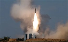 Ảnh vệ tinh cho thấy Nga chuyển tên lửa phòng không S-300 từ Syria về gần Crimea