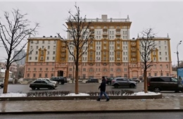 Gần 1 năm xung đột Ukraine, Mỹ khuyên công dân lập tức rời Nga, Pháp khuyến cáo rời Belarus