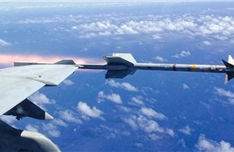 Tại sao Mỹ phải dùng tên lửa đắt tiền để bắn hạ khinh khí cầu Trung Quốc