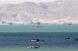 Hai tàu chở dầu va chạm ở kênh đào Suez
