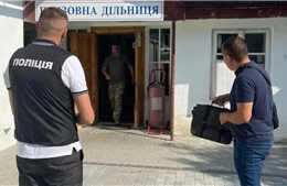 Giới chức Ukraine khám xét hàng trăm văn phòng nhập ngũ và ủy ban quân y