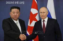 Chủ tịch Triều Tiên khẳng định luôn sát cánh cùng Nga