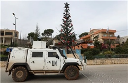 Không khí Giáng sinh ảm đạm của người Liban gần biên giới Israel
