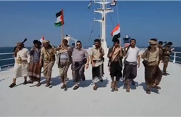 Houthi thử thành công tên lửa siêu vượt âm